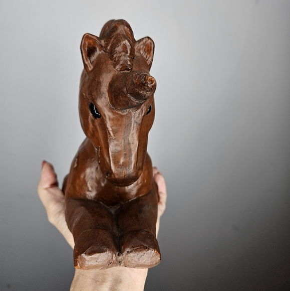 Vintage Unicorn Chocolate Brown Resin (?) Statue Figure Fairycore 9.5" x 6.5" - Picture 5 of 7